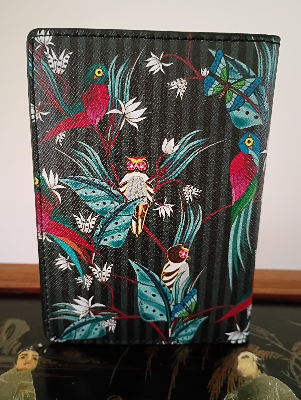 Henri Bendel West 57th Tropical Parrot Passport Cover Holder - Picture 2 of 5